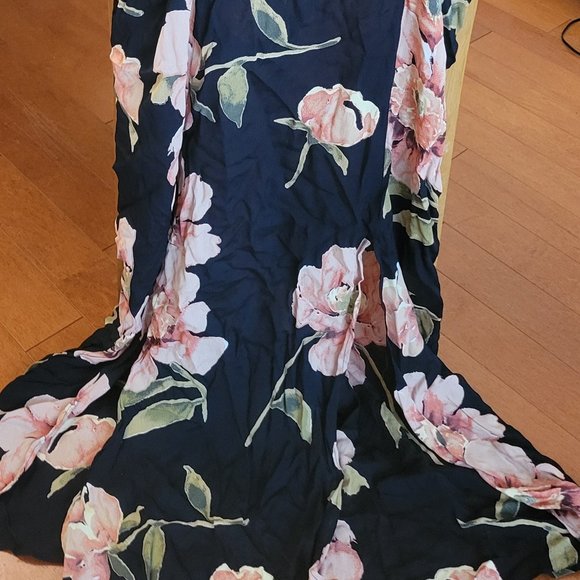 Fun summer dress - Picture 3 of 3